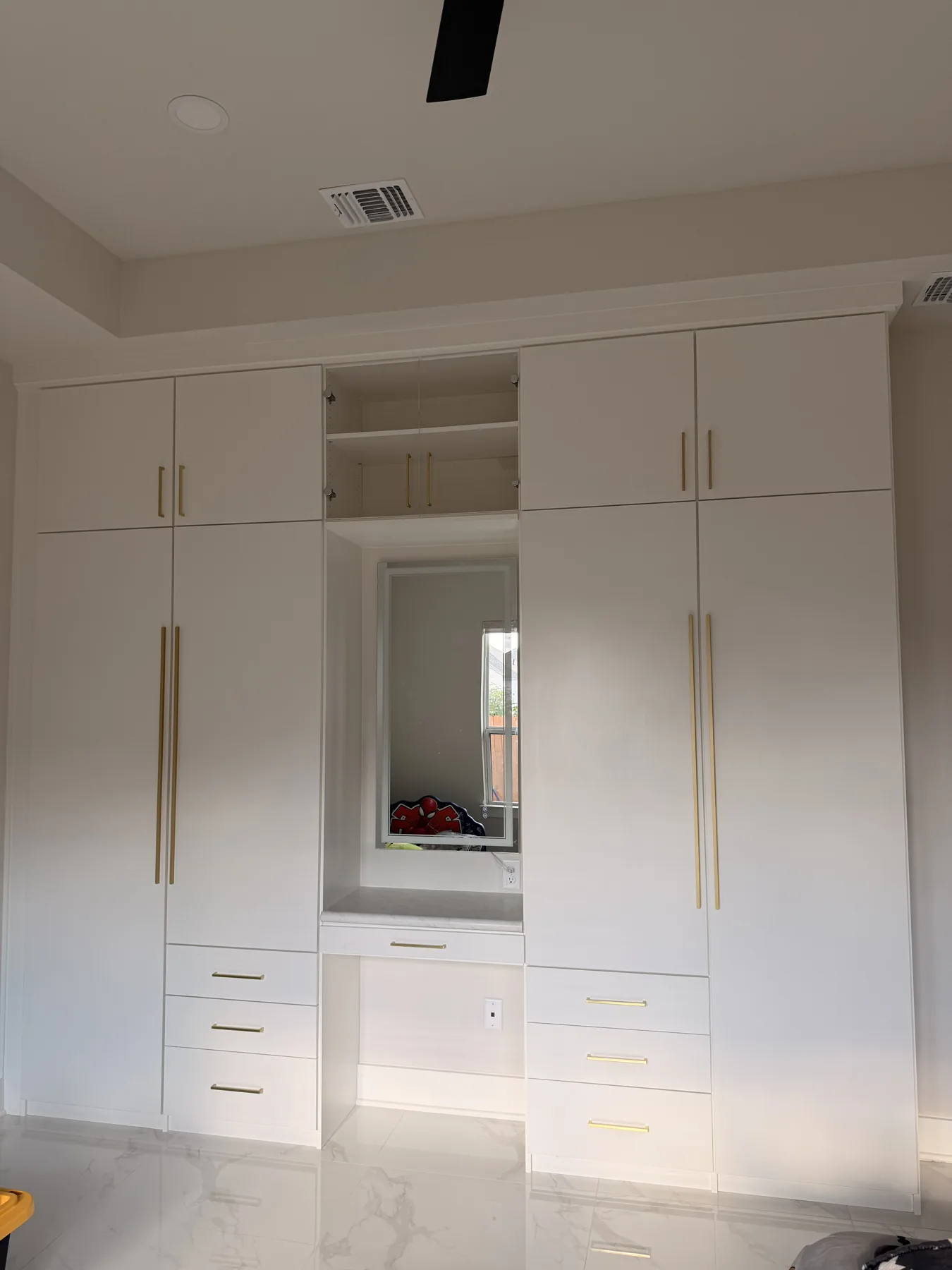 Cabinet Hardware & Handles